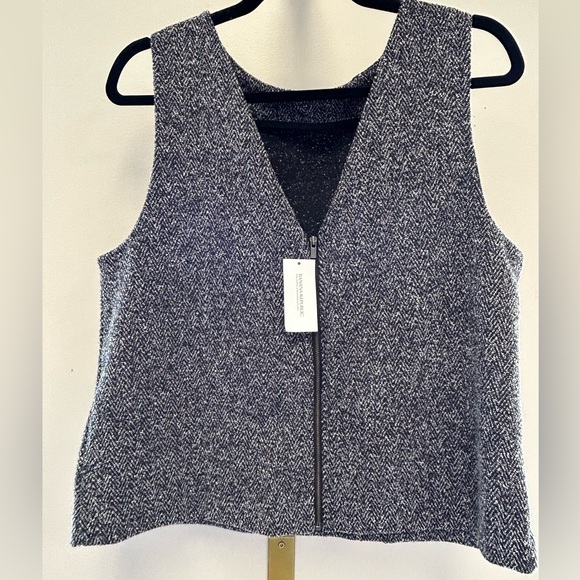 Banana Republic Dressy Zip Tank Size 12 - Picture 3 of 7